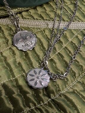 Vintage 70's Medallalliin Necklace Set
